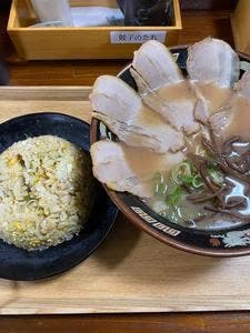 豚骨ラーメン まる◯龍