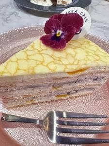 BORA CAFE