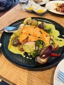 Le Bar a Vin 52 AZABU TOKYO 横浜ベイクォーター店