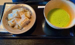 猿沢池畔 柳茶屋