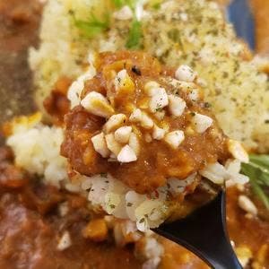 小皿料理とコップワイン メリデ
