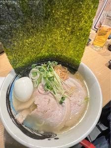 海鮮レアカツ 手巻きずし KITSUNE