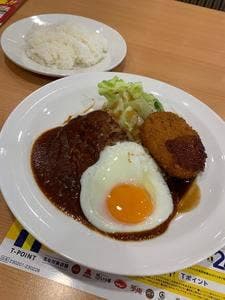 ガスト 越谷赤山町店