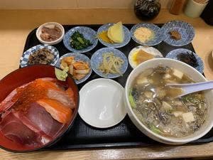 朝市の味処 茶夢