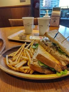 KUA`AINA 片瀬江ノ島店