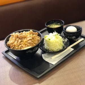 伝説のすた丼屋 イオンモール沖縄ライカム店