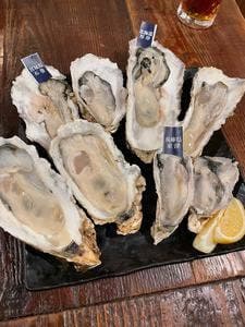 三陸カキ小屋 THE OYSTER MANS