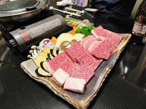 鍋料理のむかい