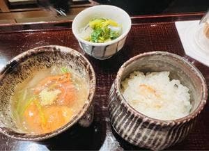 津やま