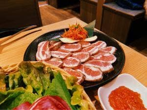 焼肉・韓国料理 KollaBo 梅田店