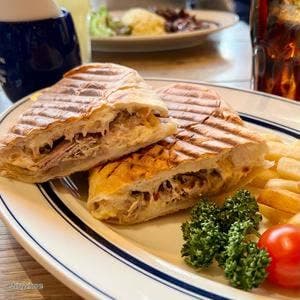 Cafe Habana TOKYO