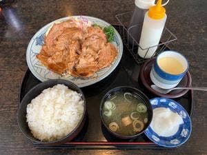 ファミリーレストラン デリシャス