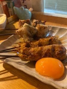 炭火 焼鳥・焼とん 小楽