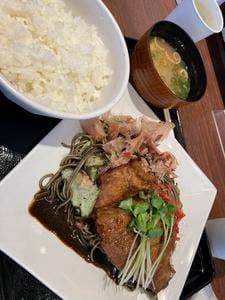 賤ヶ岳SA下り 山小屋マルシェ