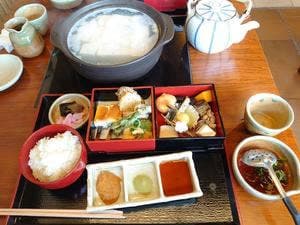 清水順正 おかべ家