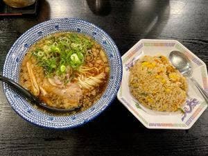 極とんラーメン とん匠 駅前店