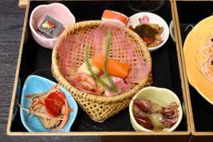 達磨 四季彩庵