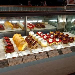 Flower & Patisserie Grand Chainon