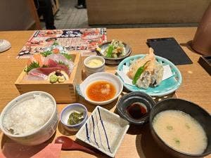 汐彩割烹 よっちゃん