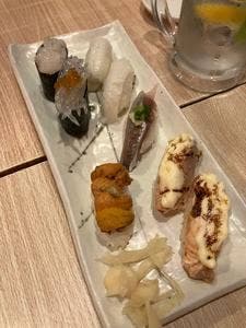 立喰寿司 まんぼう 野毛たべもの横丁