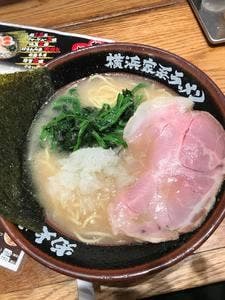 横浜家系ラーメン光大家 三宮店