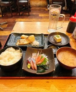 どまん中 赤坂店