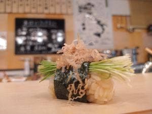 立ち喰い寿し 酒伊 金次郎