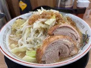 ラーメン豚山 金沢文庫店