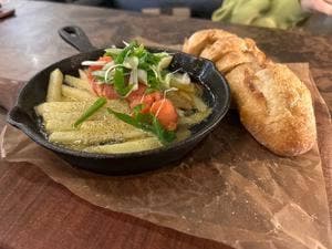 伊酒屋ワインバルGimo