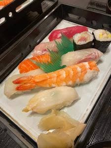鮨隆