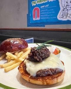 THE BURGER SHOP