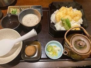 自然生とろろ御膳 華花 守山志段味店