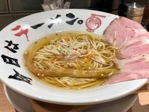 今日はラーメン。