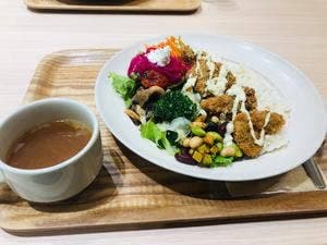 RF1 SALAD MEALコレド室町店