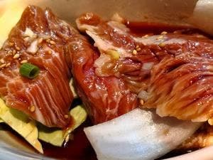 焼肉部屋 金ぼし