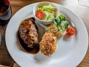 喫茶 赤いサニー