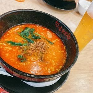 想吃担担面 エスカ店