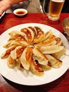 餃子の安亭 新宿思い出横丁店