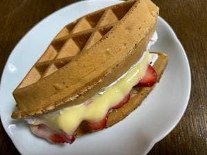 Waffle Khan 札幌八軒店