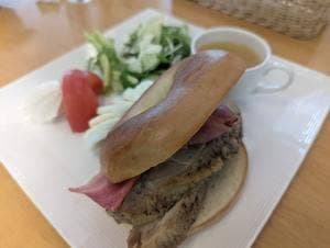 カフェ4匹の猫 青森県立美術館