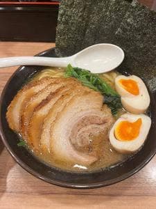 横浜家系らーめん 春樹 青物横丁店