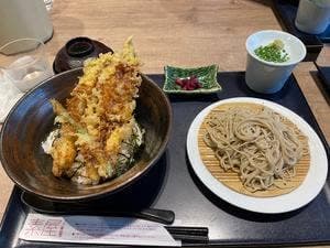 そばと酒と天ぷら 素や