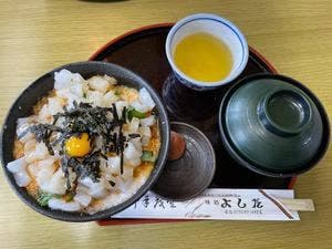 ドライブイン よしだ