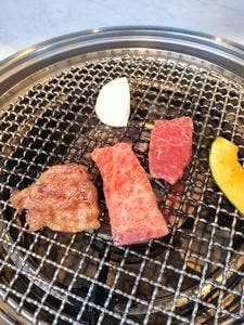 ヤキニクマニア 2号店