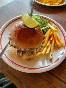 モッシュアンダーザダイナーズスタンド