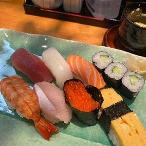 よろい寿司 本郷台本店