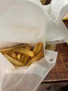 フレッシュネスバーガー 新宿御苑店