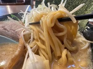 横浜家系ラーメン 吟家 稲毛店
