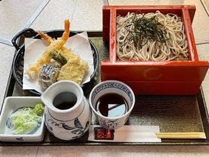 めん房 つるつる 長坂店