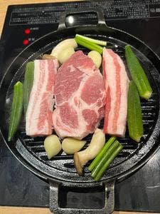 Pretty pork factory
